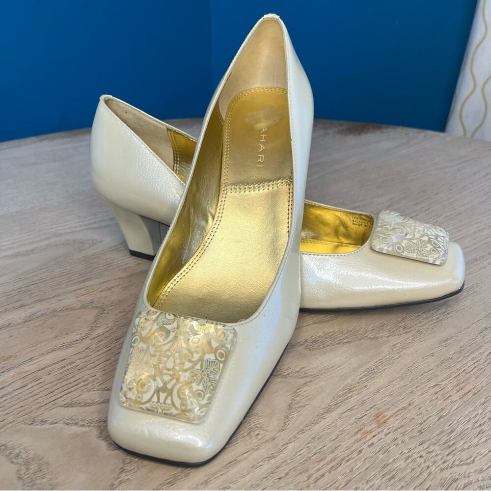 Tahari Cream Heels with Gold Accents